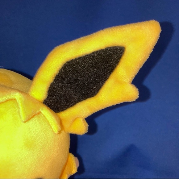 2017 Pokemon Center Dolls Thunder Plush Toy Pre-owned - Picture 3 of 16